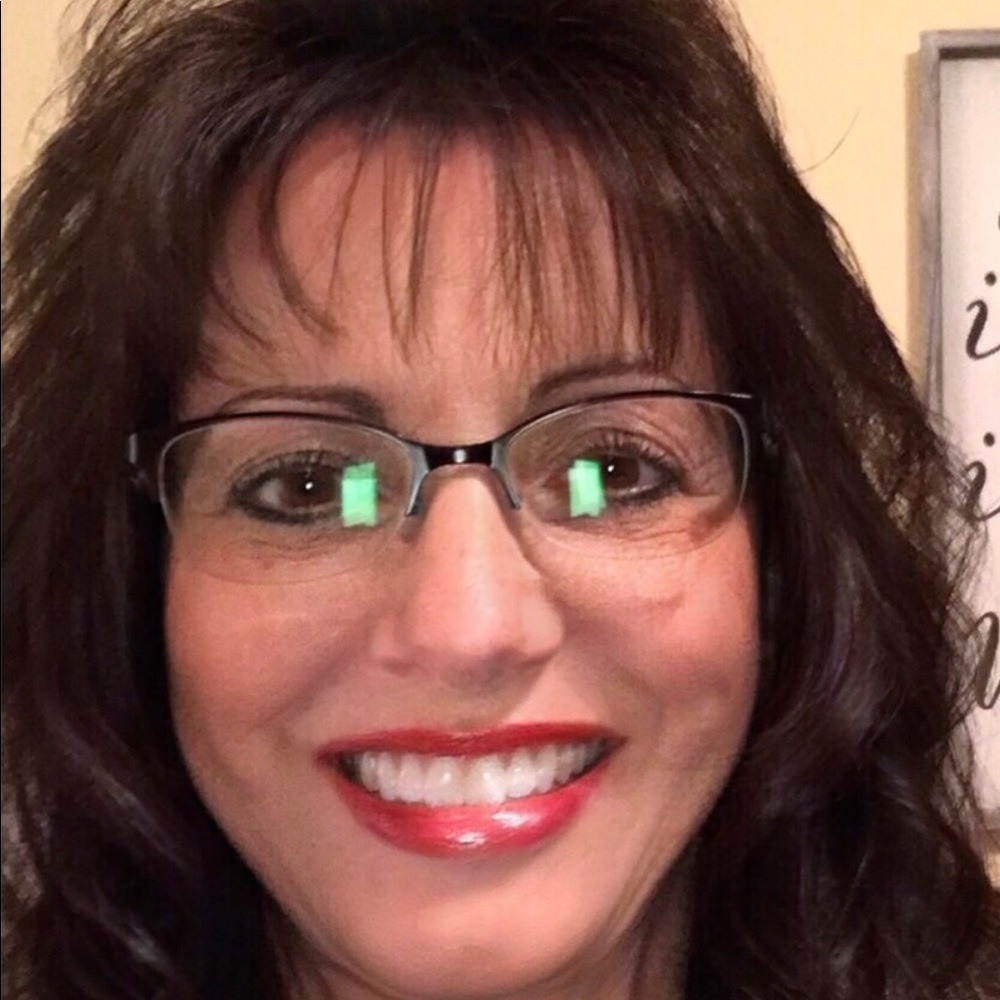 Meet your Posher, Sherry